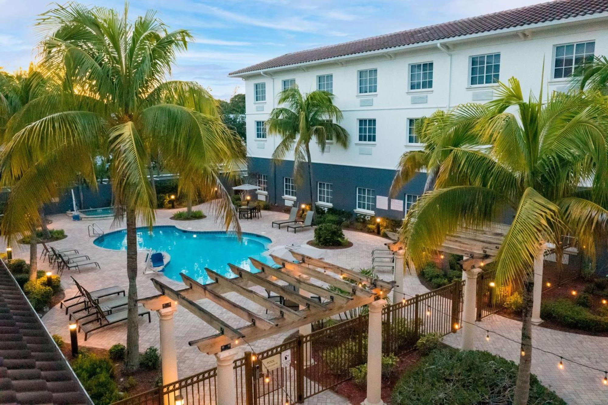 Hilton Garden Inn At Pga Village/Port St. Lucie Exterior photo